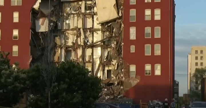 Talo romahti Amerikassa lennokki-iskusta Moskovaan