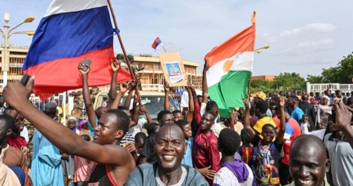 Niger: Ecowas-sotapäälliköt lykkäsivät suunniteltua kokousta