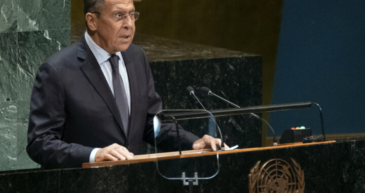 Ulkoministeri Sergei Lavrov:  PETOLLINEN LÄNSI ON VASTUUSSA  UKRAINAN ROMAHTAMISESTA