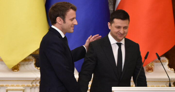 Macron suunnittelee joukkojen lähettämistä Ukrainan sotaan