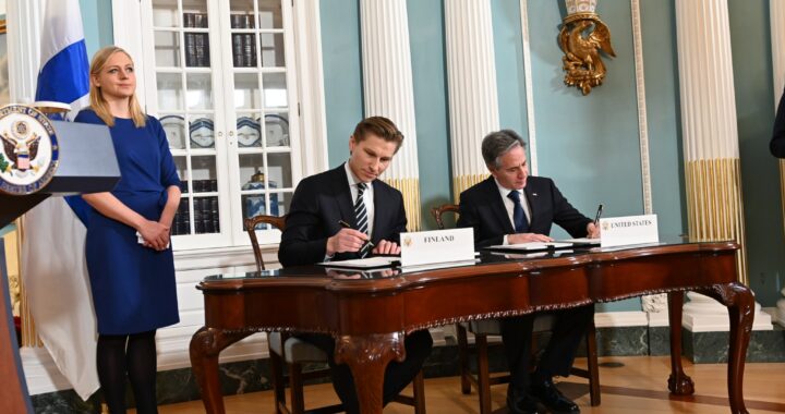 MIHIN USKOT, JOS ET USKO MIHINKÄÄN?