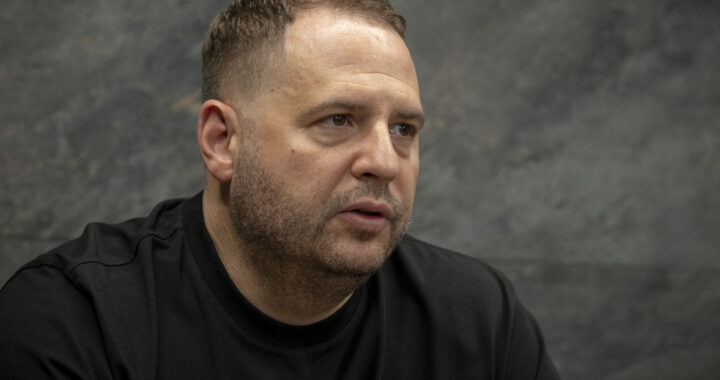 Zelenskyn kansliapäällikkö: Ukraina ei valmis rauhanneuvotteluihin