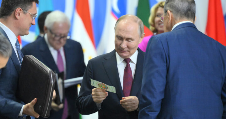 KAIKKI HALUAVAT SODAN LOPPUVAN