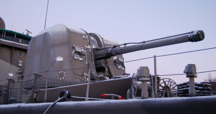 Tykkivenediplomatiaa ja vanhoja pitsejä