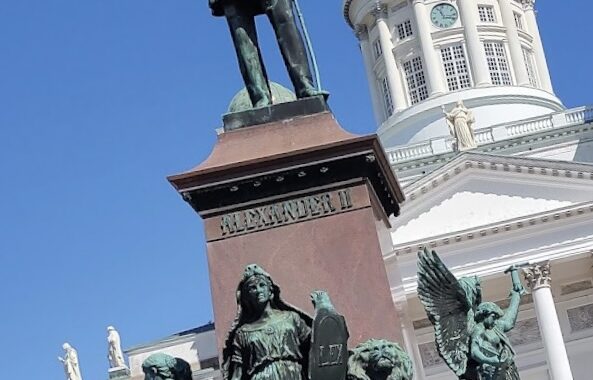 KUN VENÄJÄ OTETTIIN VASTAAN TANSSIEN