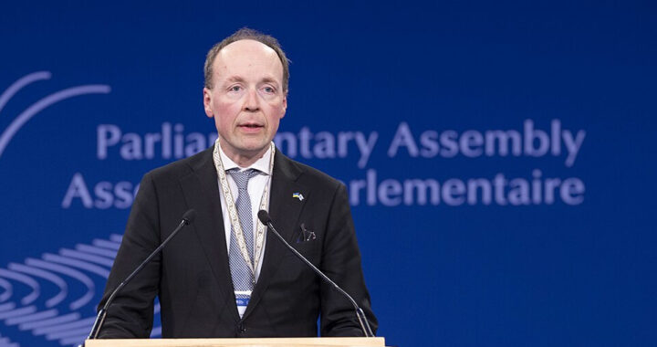 Halla-aho on valmis  sotaan Venäjää vastaan